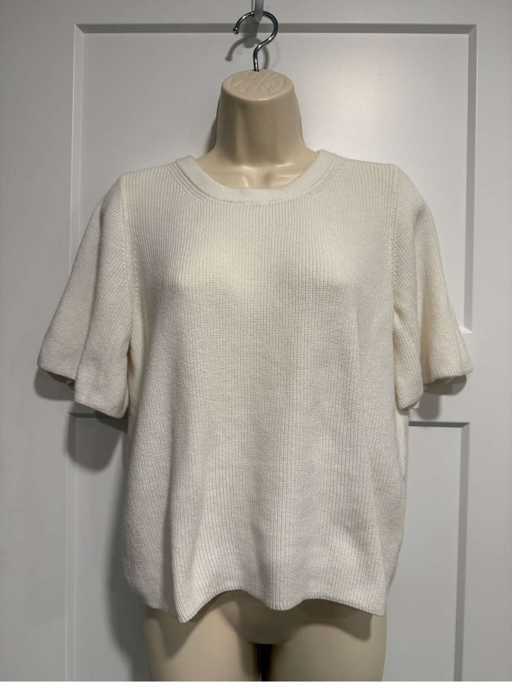 Banana Republic White Ivory Knit Sweater Top M Short Sleeve Open Back Tie Detail